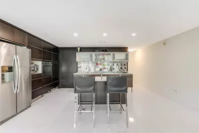 6000 Collins Ave #112, Miami Beach, FL 33140 - Photo 9