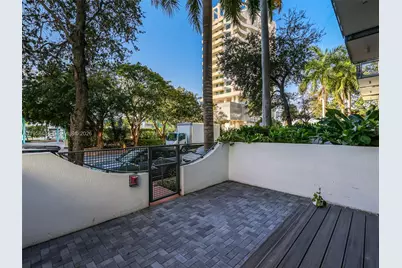 6000 Collins Ave #112, Miami Beach, FL 33140 - Photo 35