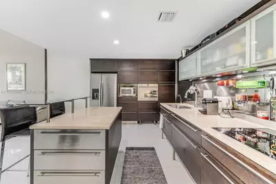 6000 Collins Ave #112, Miami Beach, FL 33140 - Photo 11