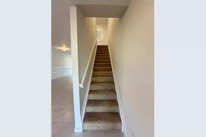 323 NE 16th St, Florida City, FL 33034 - Photo 9