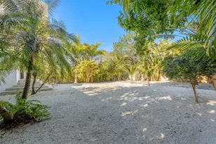 5981 NE 6th Ave, Miami, FL 33137 - Photo 13