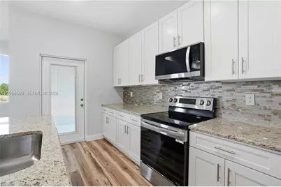 518 Braelyn St, Labelle, FL 33935 - Photo 11