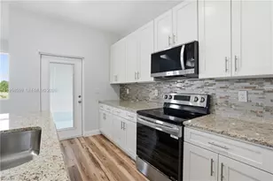 518 Braelyn St, Labelle, FL 33935 - Photo 11