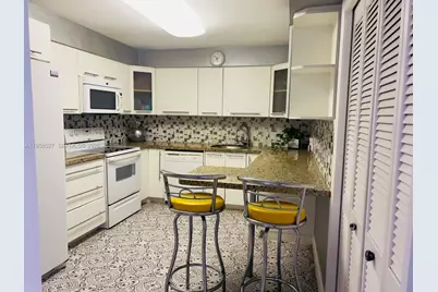 491 Racquet Club Rd #211, Weston, FL 33326 - Photo 7