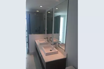 1300 S Miami Ave #2804, Miami, FL 33130 - Photo 3