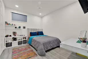 12301 NW 18th St, Plantation, FL 33323 - Photo 49