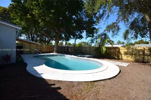 5660 NE 5th Ave, Oakland Park, FL 33334 - Photo 31