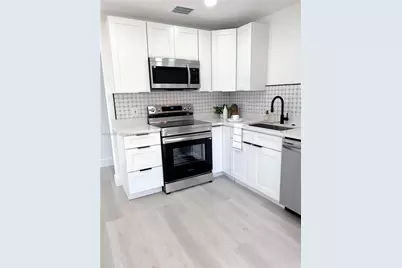 5655 NE 6th Ave, Oakland Park, FL 33334 - Photo 11