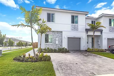 760 SE 13th Ct, Homestead, FL 33034 - Photo 7