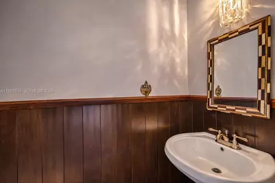 1000 Venetian Way #1106, Miami, FL 33139 - Photo 11