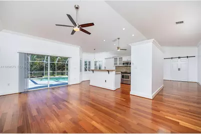 405 SW 198th Ter, Pembroke Pines, FL 33029 - Photo 5