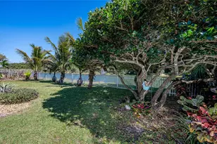 405 SW 198th Terrace, Pembroke Pines, FL 33029 - Photo 27