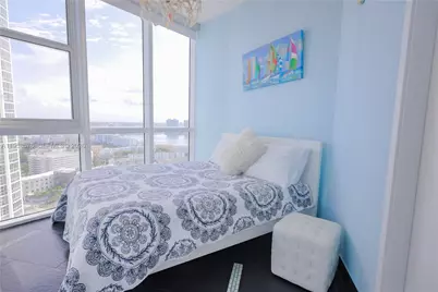 18201 Collins Ave #3709A, Sunny Isles Beach, FL 33160 - Photo 9