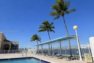 1045 NW 126th Pl, Miami, FL 33182 - Photo 15