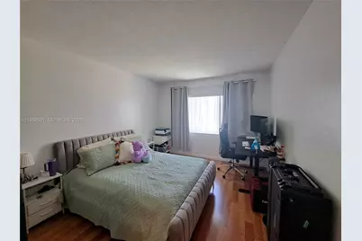 450 Golden Isles Dr #2B, Hallandale Beach, FL 33009 - Photo 15