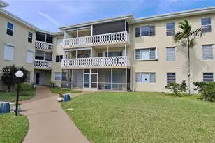 450 Golden Isles Dr, Hallandale Beach, FL 33009 - Photo 43