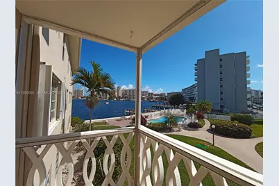 450 Golden Isles Dr #2B, Hallandale Beach, FL 33009 - Photo 19