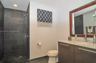 900 Biscayne Blvd, Miami, FL 33132 - Photo 7