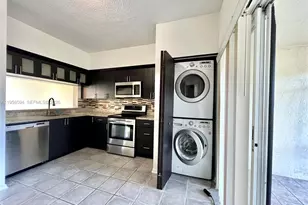 271 Duval Ct, Weston, FL 33326 - Photo 7