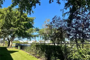 271 Duval Ct, Weston, FL 33326 - Photo 21