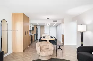 1717 N Bayshore Dr, Miami, FL 33132 - Photo 11