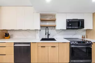 1717 N Bayshore Dr, Miami, FL 33132 - Photo 5