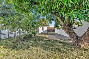 560 N Perviz Ave, Opa-Locka, FL 33054 - Photo 39