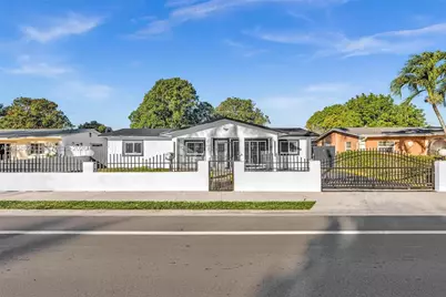 560 N Perviz Ave, Opa-Locka, FL 33054 - Photo 1