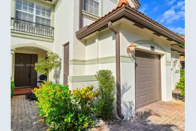 9719 Darlington Pl, Cooper City, FL 33328 - Photo 3