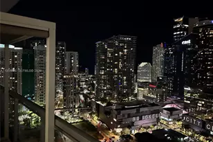 92 SW 3rd St, Miami, FL 33130 - Photo 21