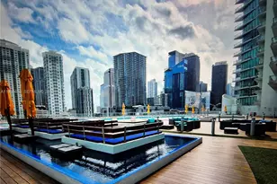 92 SW 3rd St, Miami, FL 33130 - Photo 3