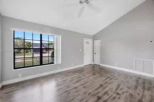 10640 NW 20th Ct, Sunrise, FL 33322 - Photo 5