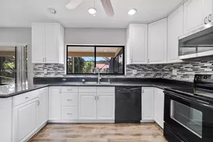 10640 NW 20th Ct, Sunrise, FL 33322 - Photo 11