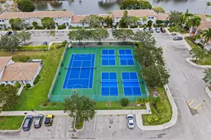 20877 NW 4 St, Pembroke Pines, FL 33029 - Photo 31