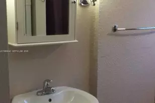 7368 SW 82nd St, Miami, FL 33143 - Photo 9