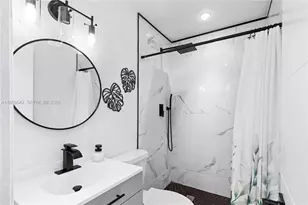 821 N 73rd Ter, Hollywood, FL 33024 - Photo 17