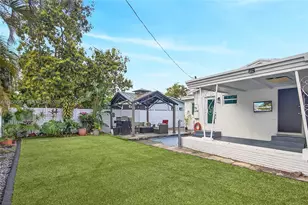 821 N 73rd Ter, Hollywood, FL 33024 - Photo 25