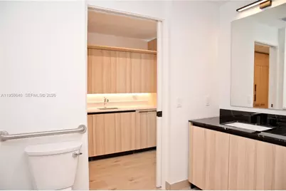 225 N Miami Ave #2508, Miami, FL 33128 - Photo 17