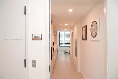 225 N Miami Ave #2508, Miami, FL 33128 - Photo 3