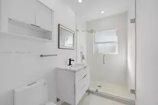 3909 Garden Ave, Miami Beach, FL 33140 - Photo 15