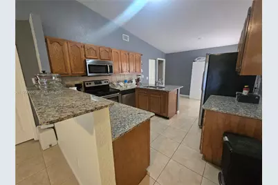 4673 SW Obelisk St, Port Saint Lucie, FL 34953 - Photo 5