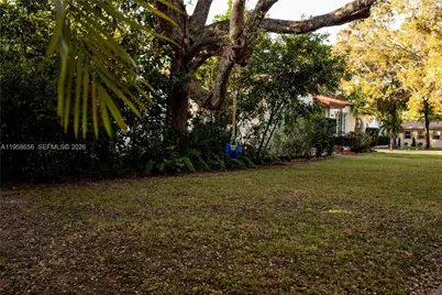 1700 Cortez St, Coral Gables, FL 33134 - Photo 11