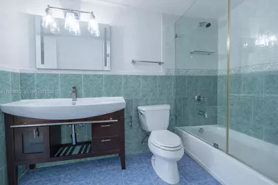 2740 W 76 St #203, Hialeah, FL 33016 - Photo 15