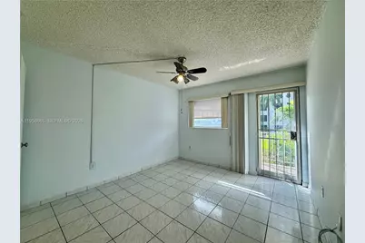 901 SW 37th Ave #25, Miami, FL 33135 - Photo 5