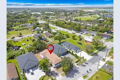 667 NW 14th St, Florida City, FL 33034 - Photo 1