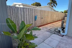 9200 SW 54th St, Cooper City, FL 33328 - Photo 23