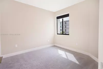 8160 NW 42nd St, Doral, FL 33166 - Photo 17