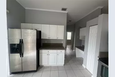 21460 SW 90th Ct, Cutler Bay, FL 33189 - Photo 9