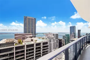 1000 Brickell Plaza, Miami, FL 33131 - Photo 7