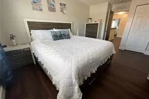 231 SW 120th Ave, Pembroke Pines, FL 33025 - Photo 17